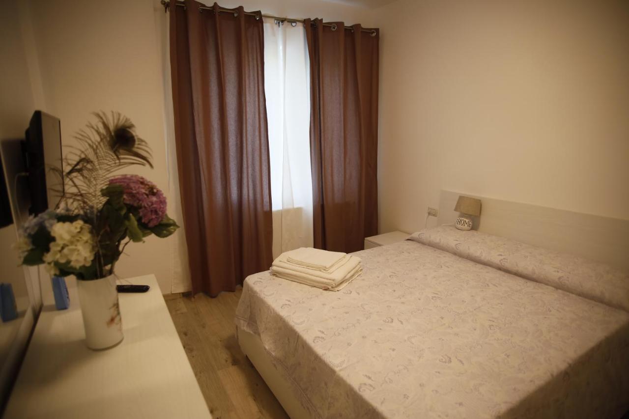 Lar Apartment Focşani Dış mekan fotoğraf