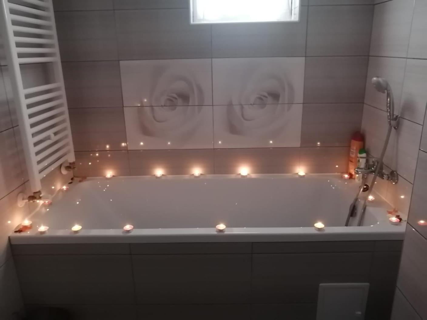 Lar Apartment Focşani Oda fotoğraf